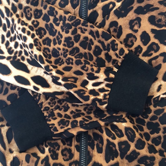 Lightweight leopard print jacket - Picture 5 of 5